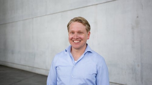 Porträtfoto von Dr. Christoph Hardt