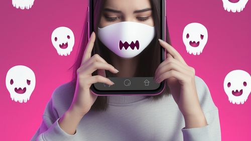 Frau mit Maske und Handy, umgeben von Geister-Emojis auf pinkem Hintergrund