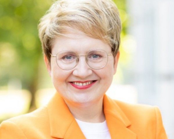 Porträtfoto von Gabriele Hässig